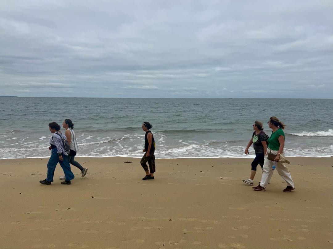 Marche matinale sur la plage-10/9/26